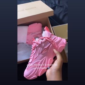 Steve Madden PINK